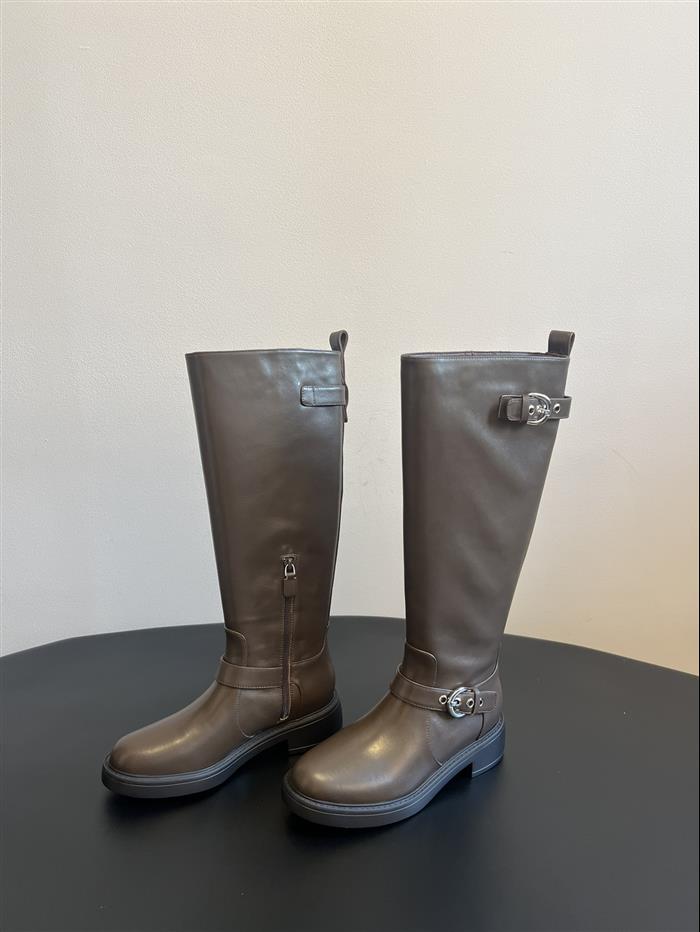 20251128173018863 520